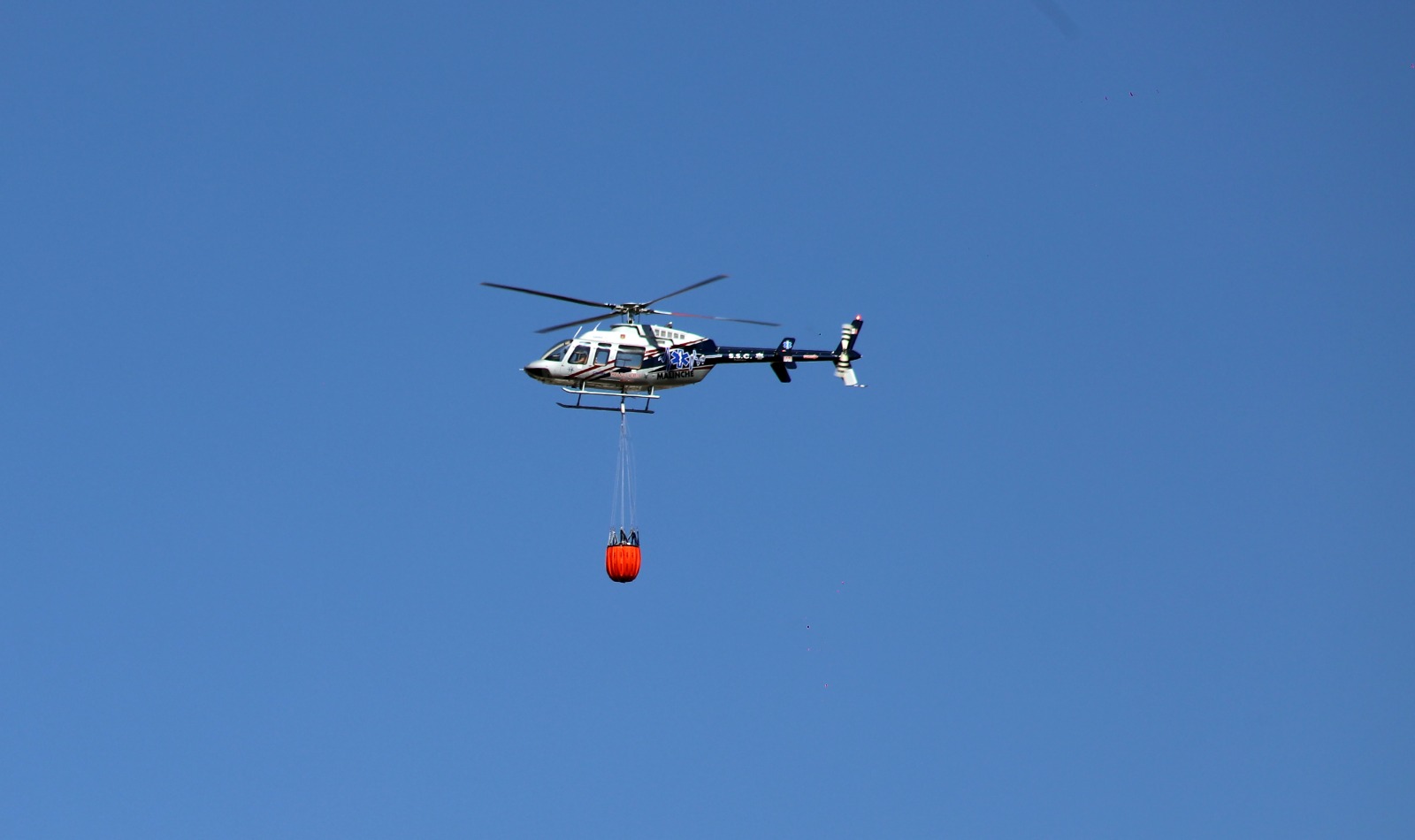 Secretaría de Seguridad Ciudadana brinda apoyo aéreo para sofocar dos incendios en el municipio de Tlaxcala